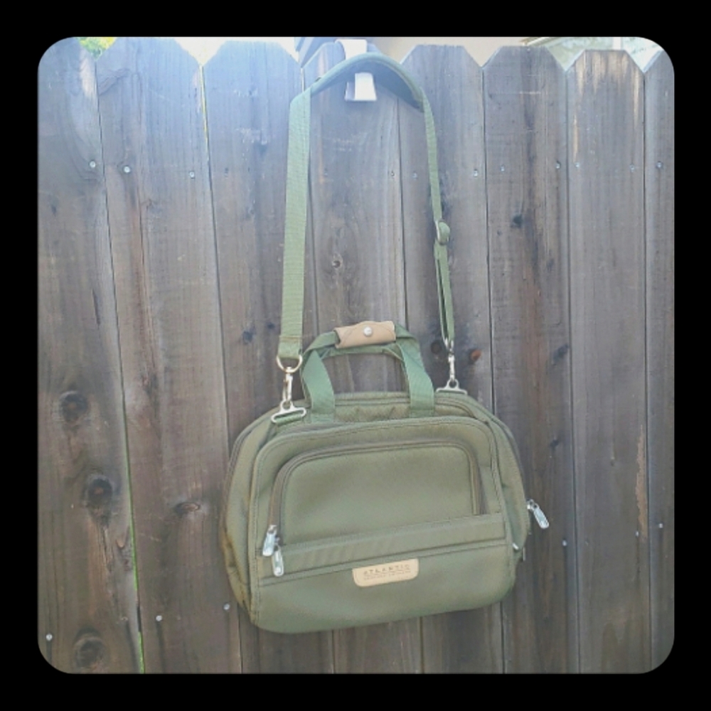 Atlantis carry-on luggage